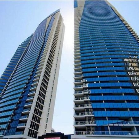 Circle Surfers Paradise Holidays Extérieur photo