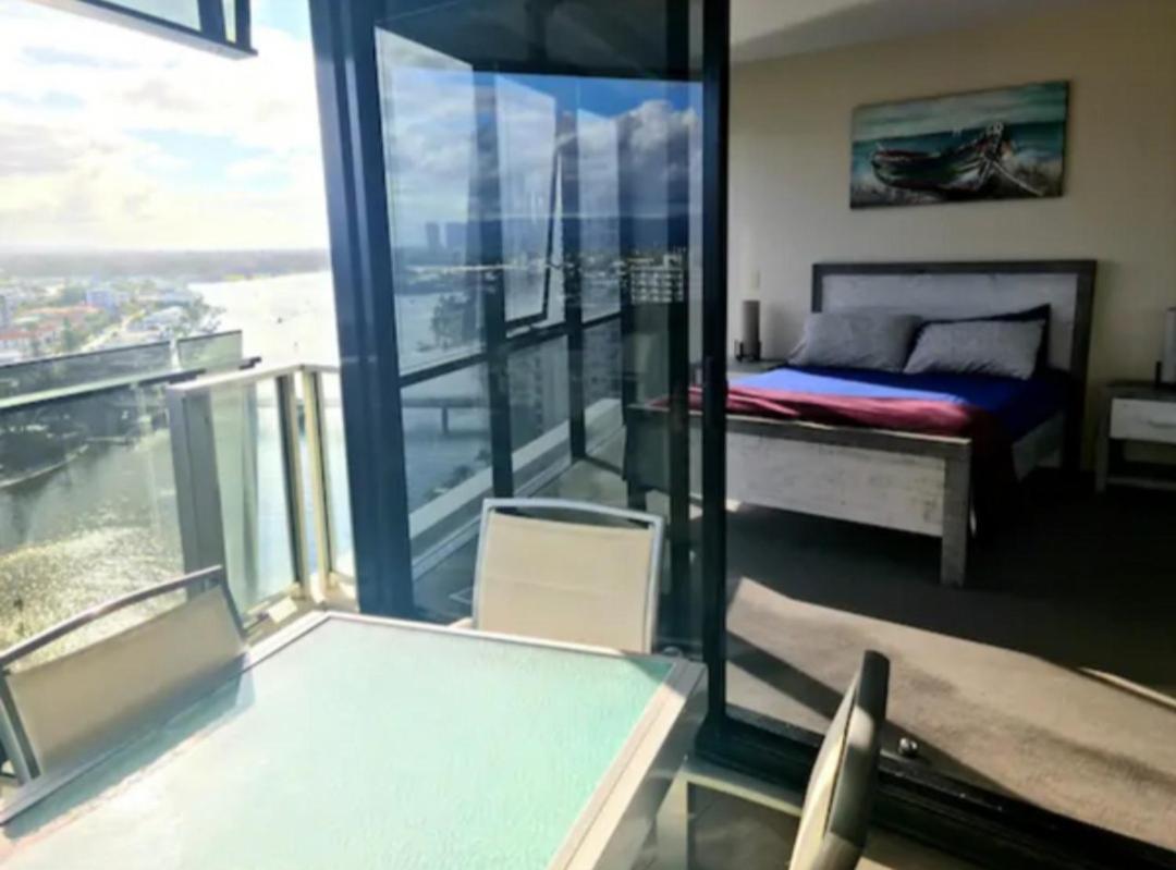 Circle Surfers Paradise Holidays Extérieur photo