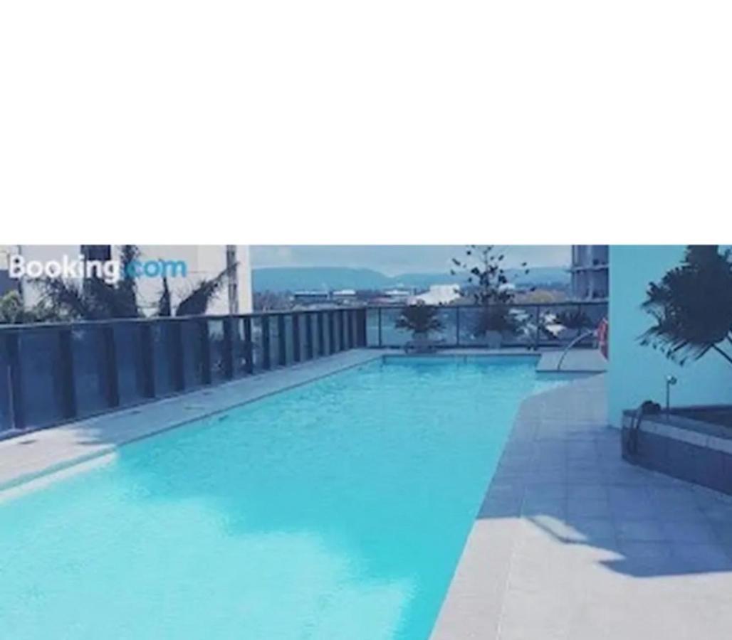 Circle Surfers Paradise Holidays Extérieur photo