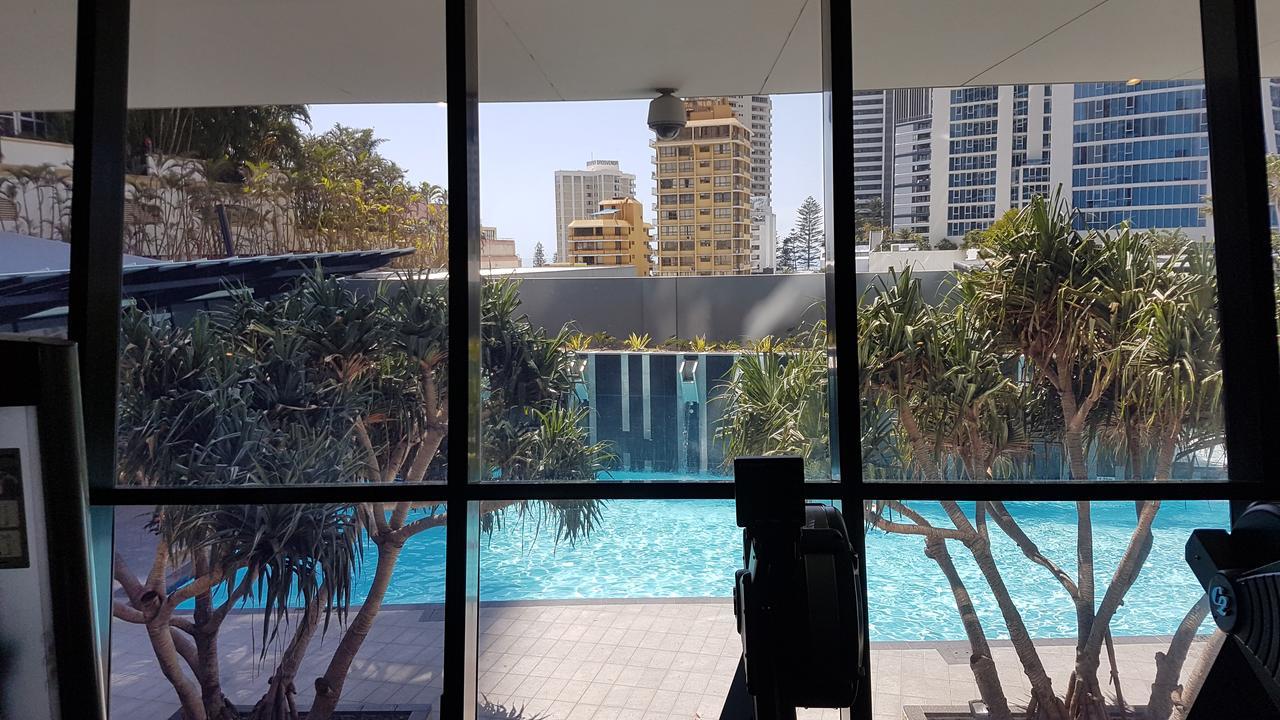 Circle Surfers Paradise Holidays Extérieur photo