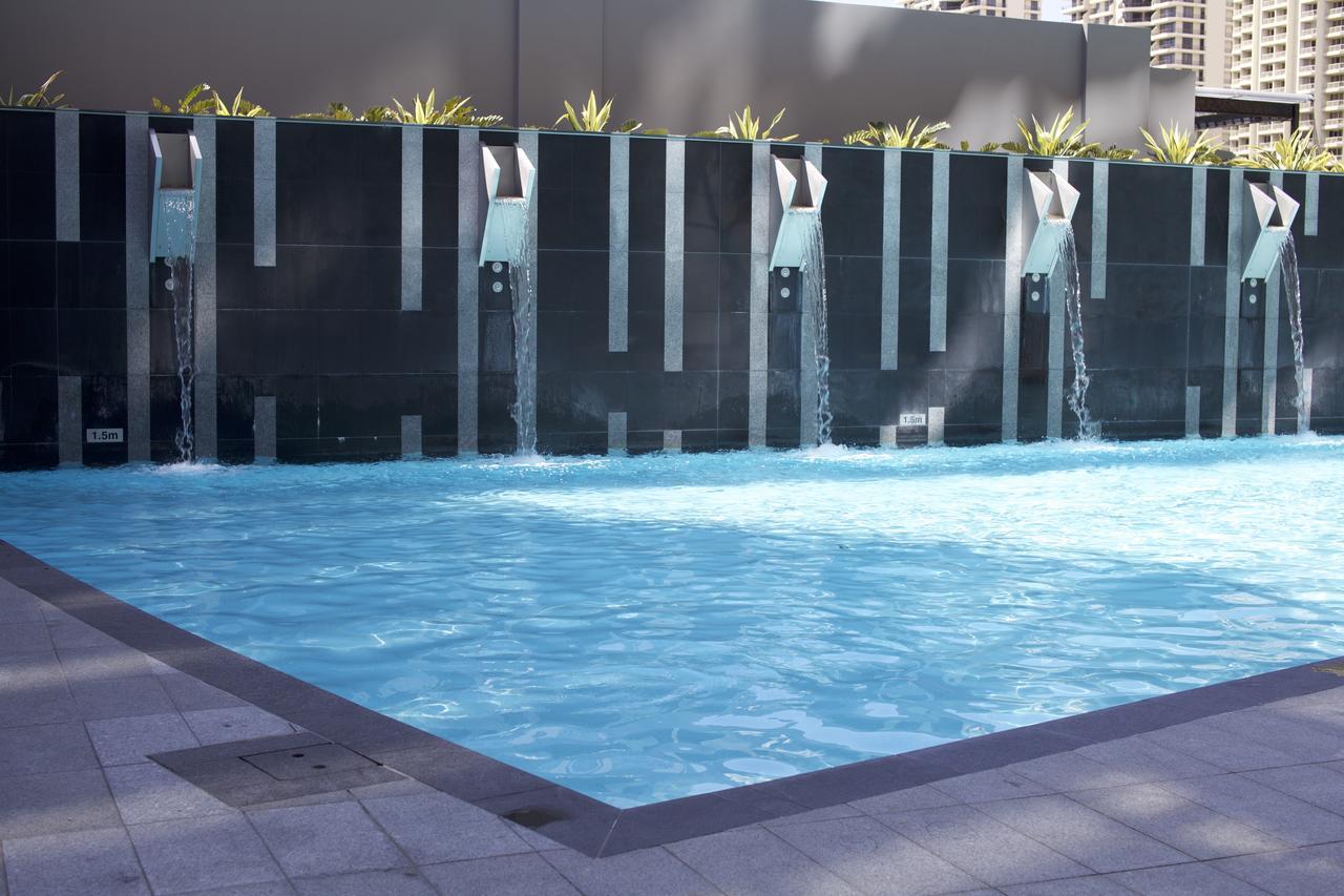 Circle Surfers Paradise Holidays Extérieur photo