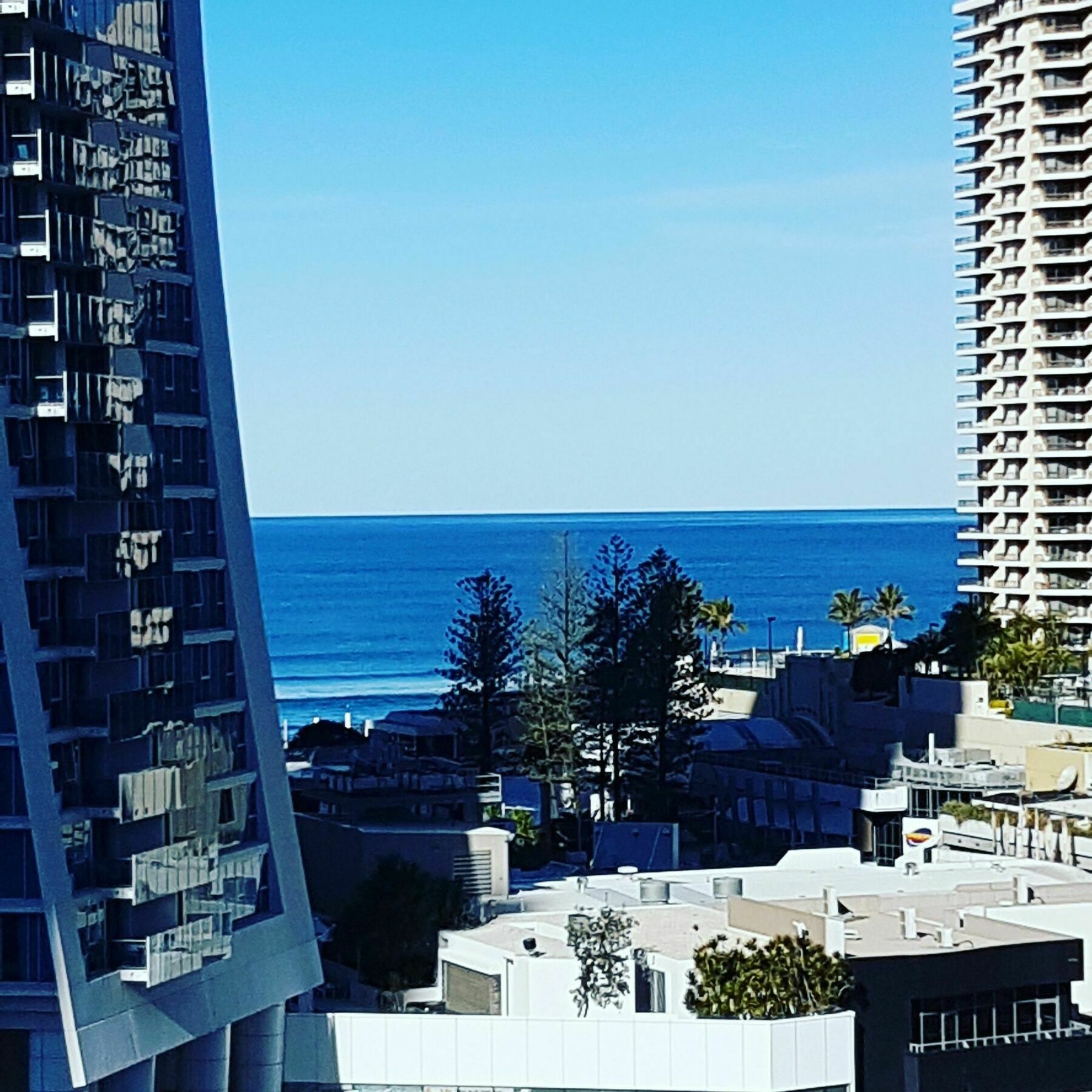Circle Surfers Paradise Holidays Extérieur photo